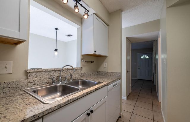 912 48Th Street, Niceville, FL 32578