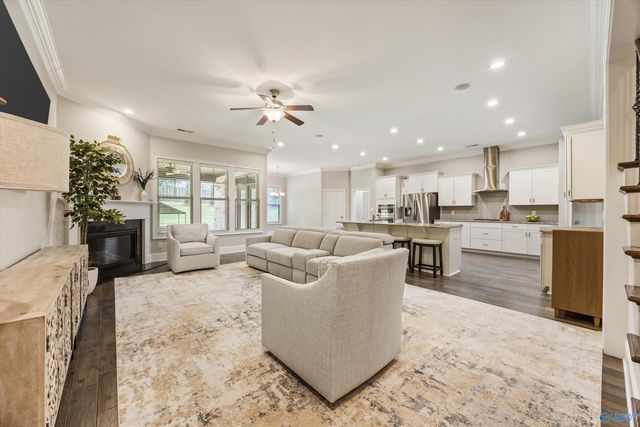 7008 Jane Elizabeth Drive, Owens Cross Roads, AL 35763