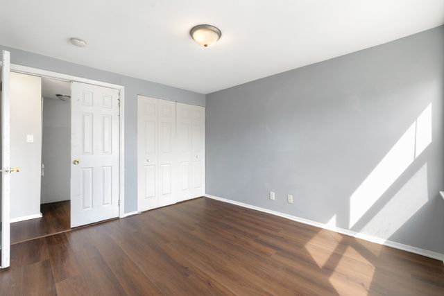 9 Fernwood Drive N, Bolingbrook, IL 60440
