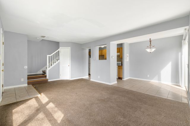 9 Fernwood Drive N, Bolingbrook, IL 60440