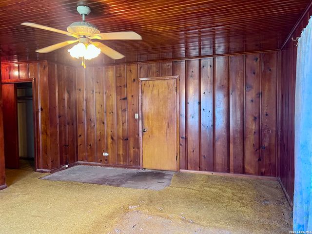 364 School Dr, Poteet, TX 78065