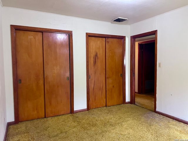 364 School Dr, Poteet, TX 78065