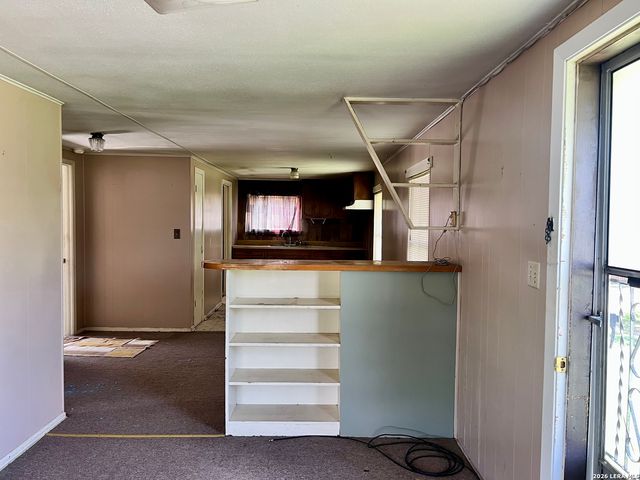 364 School Dr, Poteet, TX 78065