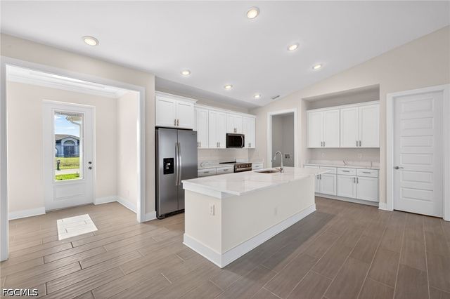 2628 SW 10th AVE, Cape Coral, FL 33914