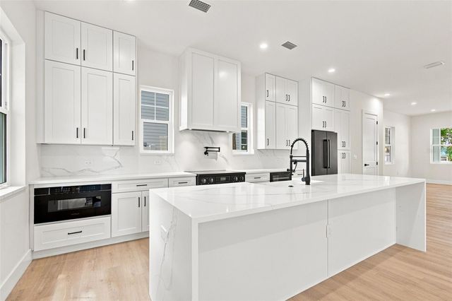 5310 7TH AVENUE N, St Petersburg, FL 33710