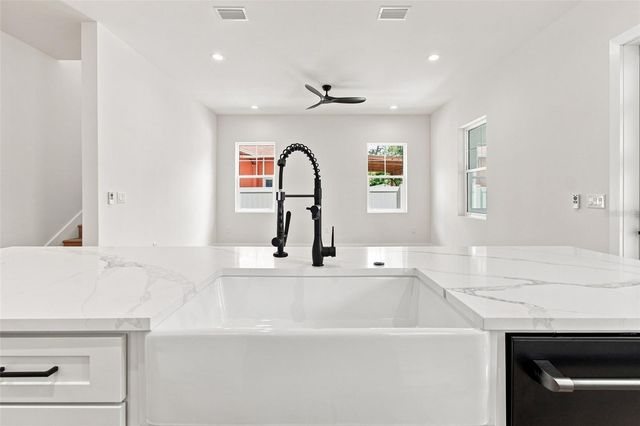 5310 7TH AVENUE N, St Petersburg, FL 33710