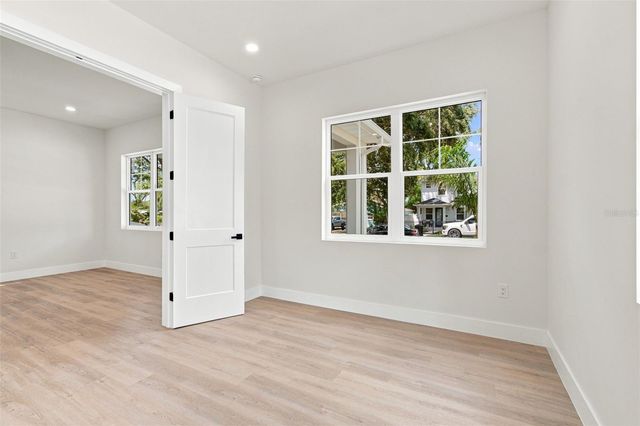 5310 7TH AVENUE N, St Petersburg, FL 33710