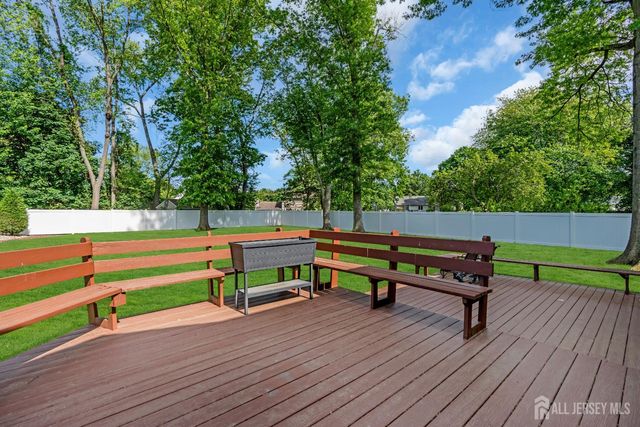 11 Diana Court, East Brunswick, NJ 08816