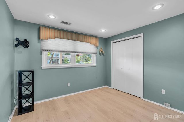 11 Diana Court, East Brunswick, NJ 08816