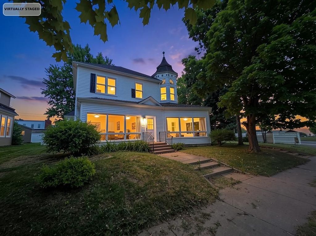 Image 1 of property listing at 9 4th Avenue, Shell Lake, WI 54871