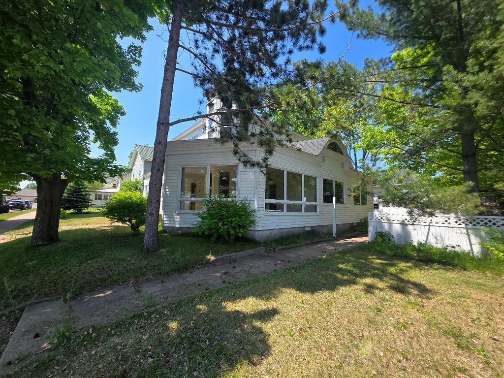 Image 2 of property listing at 9 4th Avenue, Shell Lake, WI 54871