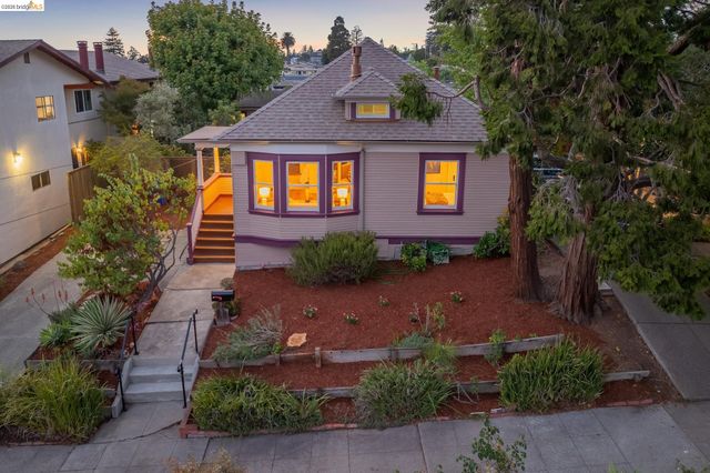 3621 Rhoda Ave, Oakland, CA 94602