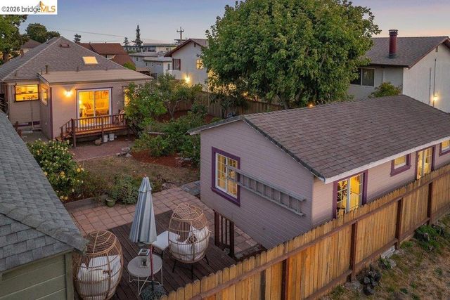 3621 Rhoda Ave, Oakland, CA 94602
