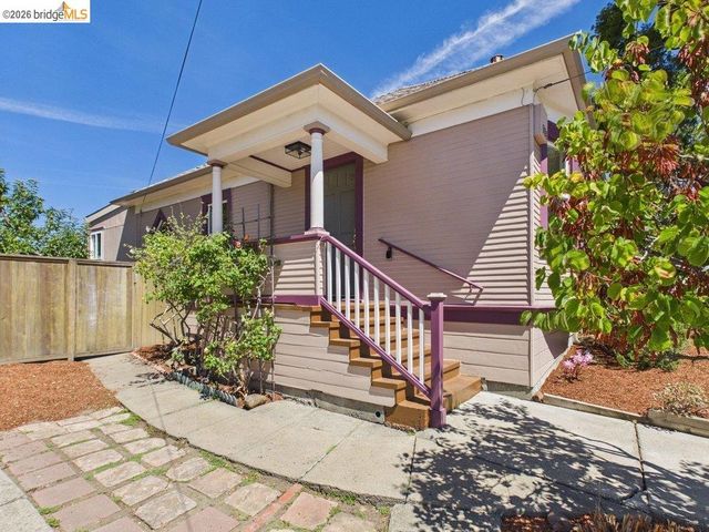 3621 Rhoda Ave, Oakland, CA 94602