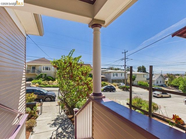3621 Rhoda Ave, Oakland, CA 94602