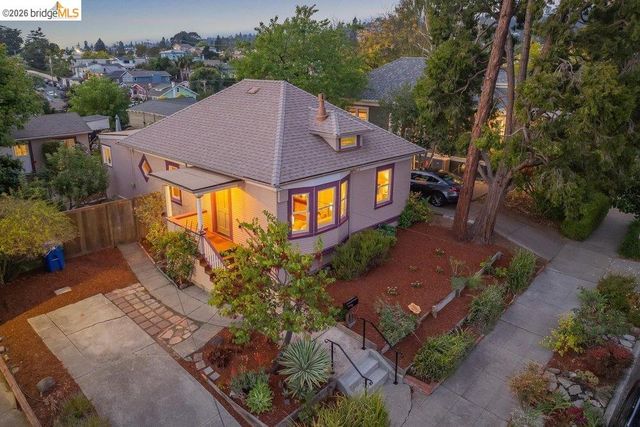 3621 Rhoda Ave, Oakland, CA 94602