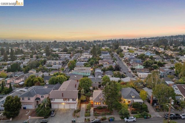 3621 Rhoda Ave, Oakland, CA 94602