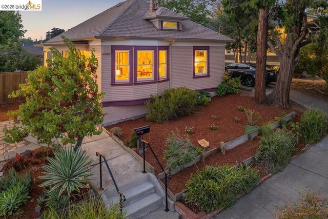 3621 Rhoda Ave, Oakland, CA 94602