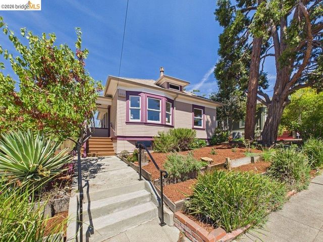 3621 Rhoda Ave, Oakland, CA 94602