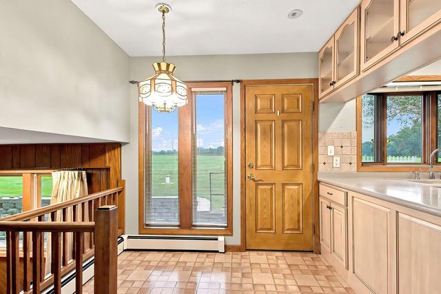 1810 Richmond ROAD, Twin Lakes, WI 53181