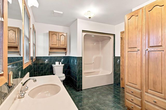 1810 Richmond ROAD, Twin Lakes, WI 53181