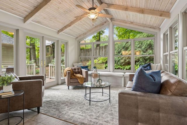 16318 Limerick Lane, Minnetonka, MN 55345