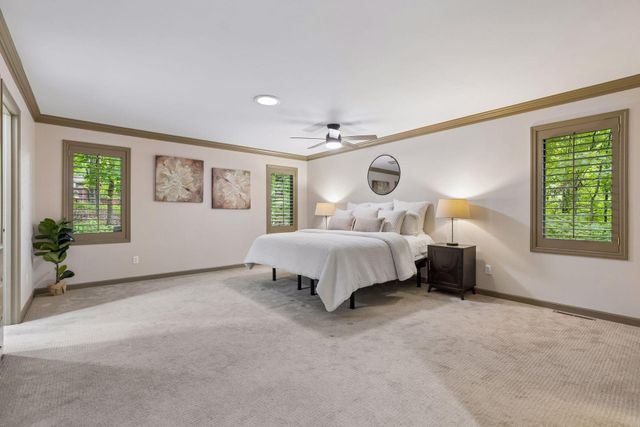 16318 Limerick Lane, Minnetonka, MN 55345