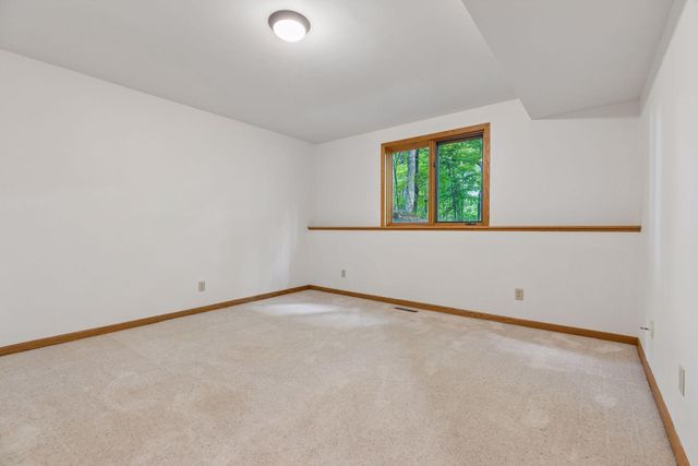 16318 Limerick Lane, Minnetonka, MN 55345