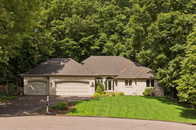16318 Limerick Lane, Minnetonka, MN 55345