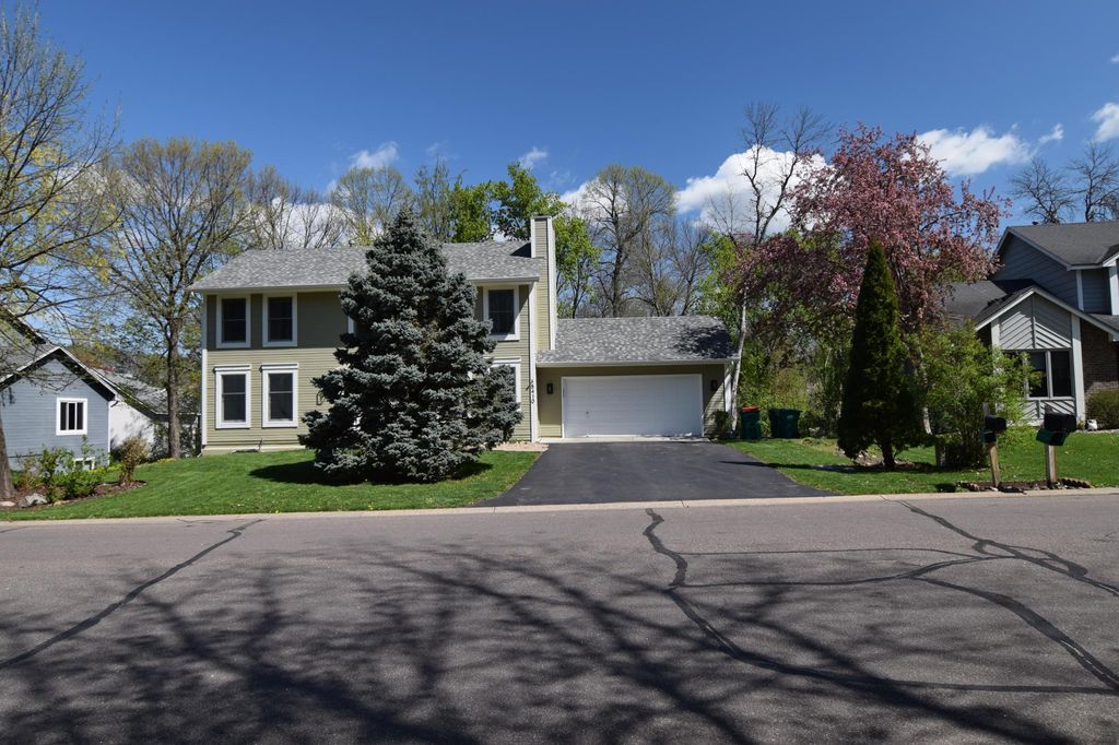 5410 S Park Drive, Savage, MN 55378 — photo 2