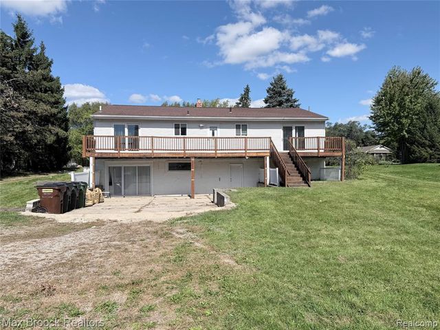 5444 Hearst Road, Shelby Twp, MI 48317