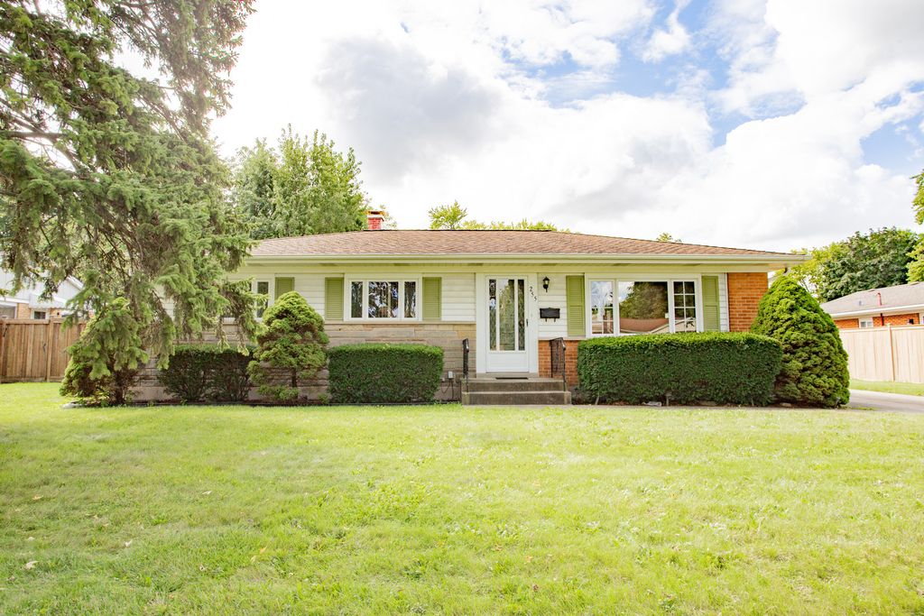255 W Walnut Avenue, Des Plaines, IL 60016 — exterior