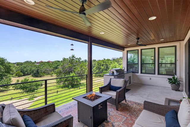624 Broken Hills DR, Horseshoe Bay, TX 78657