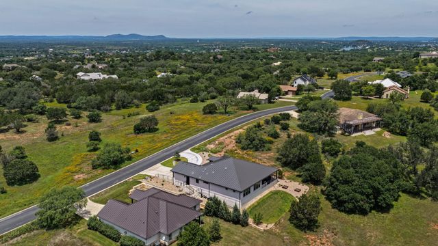 624 Broken Hills DR, Horseshoe Bay, TX 78657