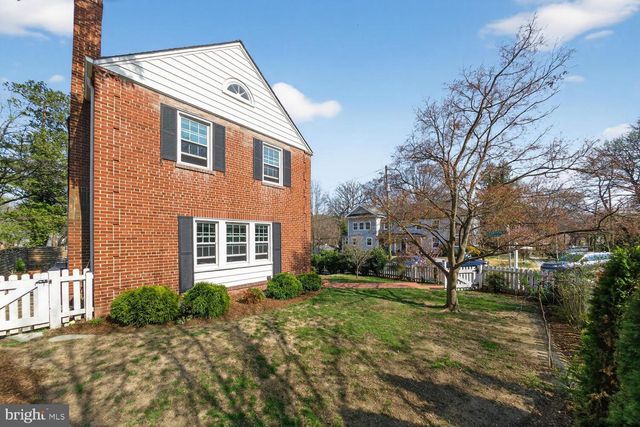 3015 LEGATION ST NW, Washington, DC 20015