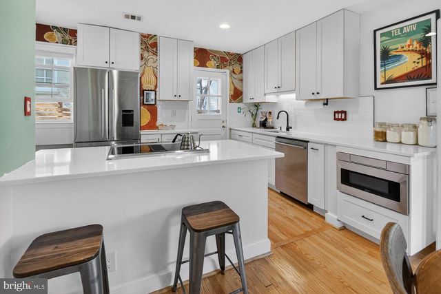 3015 LEGATION ST NW, Washington, DC 20015