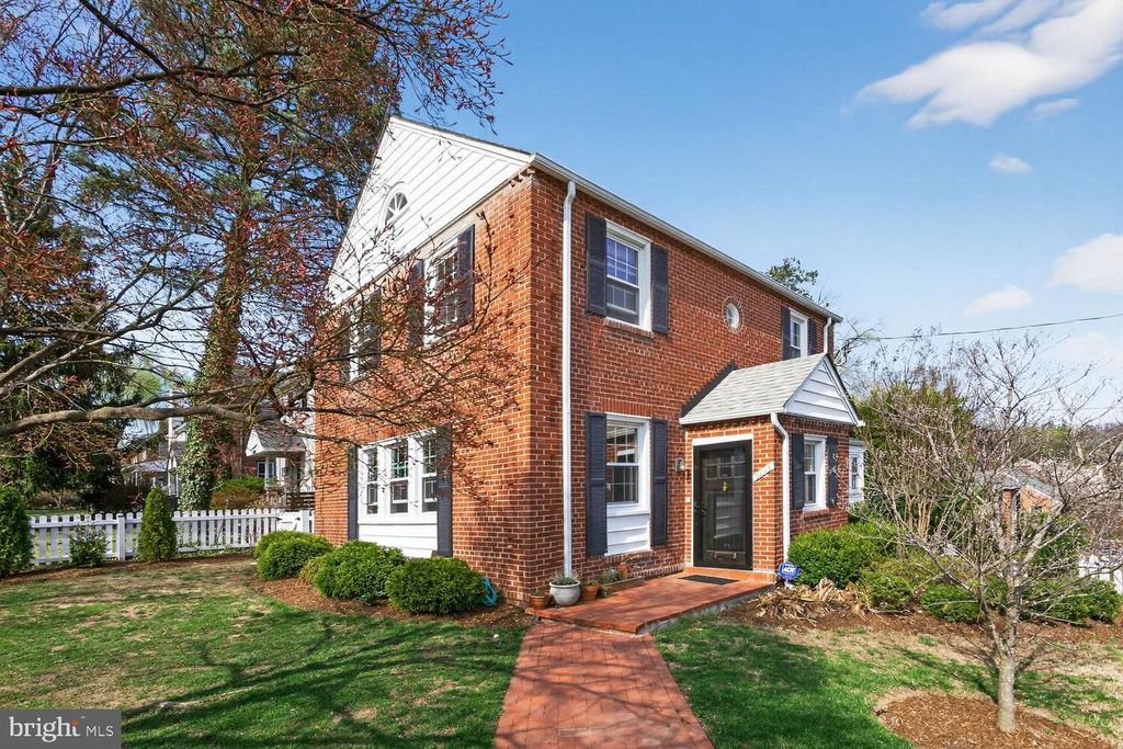 3015 LEGATION ST NW, Washington, DC 20015