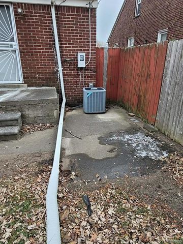 19721 San Juan Drive, Detroit, MI 48221