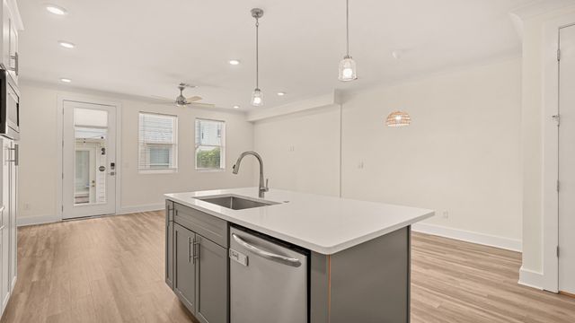116C N 9th St, Nashville, TN 37206