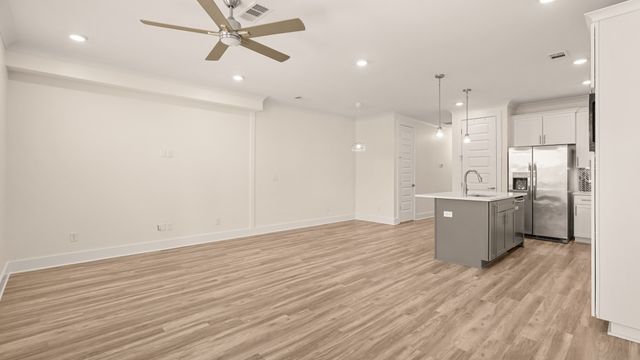 116C N 9th St, Nashville, TN 37206