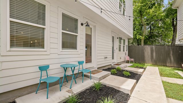 116C N 9th St, Nashville, TN 37206