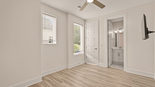 116C N 9th St, Nashville, TN 37206