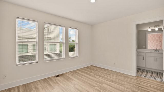 116C N 9th St, Nashville, TN 37206