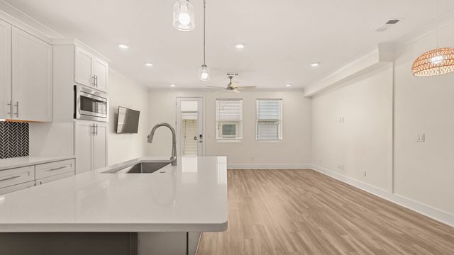 116C N 9th St, Nashville, TN 37206