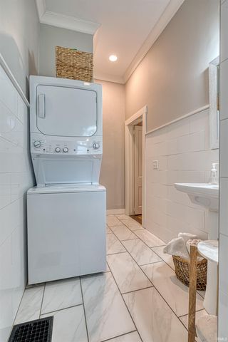 224 W Main Street, Newburgh, IN 47630