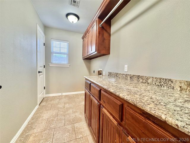 3722 Lexington Avenue, Tahlequah, OK 74464