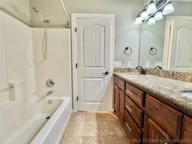 3722 Lexington Avenue, Tahlequah, OK 74464