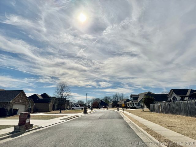 3722 Lexington Avenue, Tahlequah, OK 74464