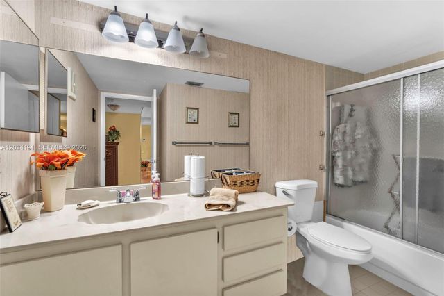 10400 NW 30th Ct 305, Sunrise, FL 33322