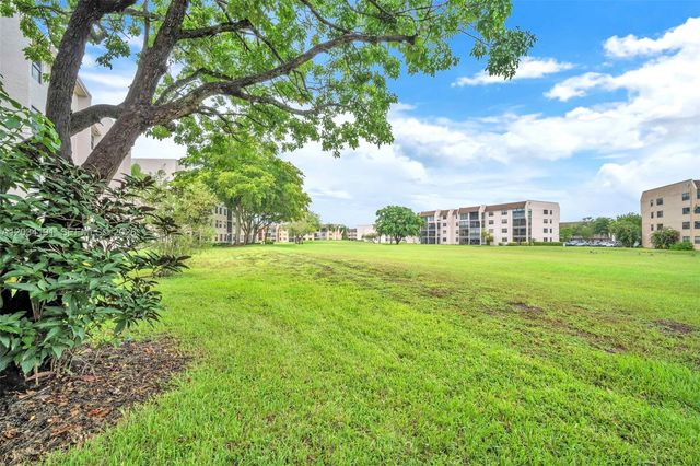 10400 NW 30th Ct 305, Sunrise, FL 33322